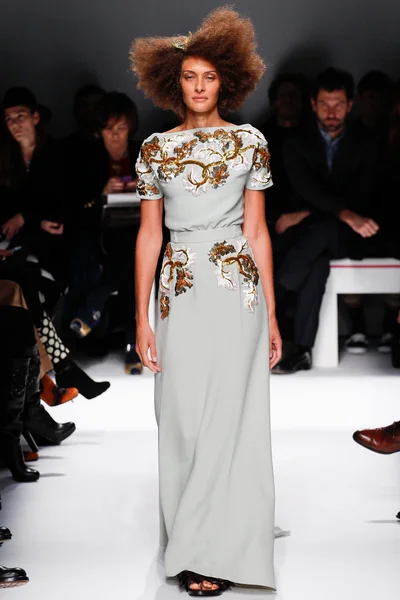 Look 11